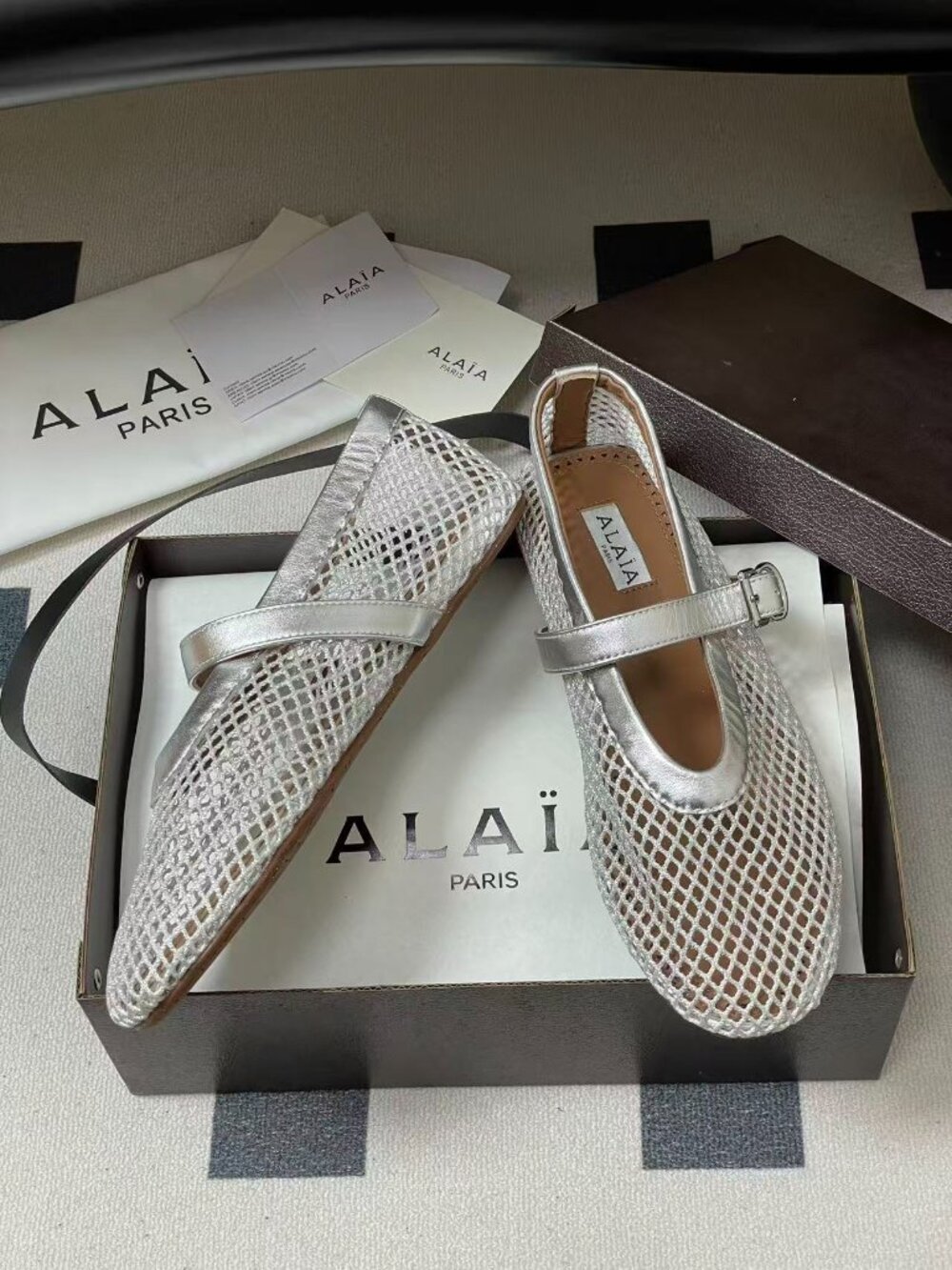 Alaia Runway Style Flat Ballet Flats - Picture 4 of 6